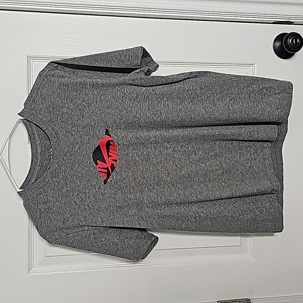 Jordan gray tee